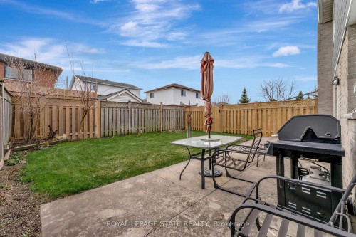 144 Ravenbury Drive, Hamilton, ON - Outdoor