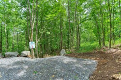 Ch. des Faucons  Mont-Blanc, QC J0T 2G0