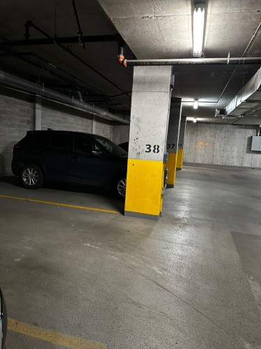 Parking - 201-10150 Boul. De L'Acadie, Montréal (Ahuntsic-Cartierville), QC - Indoor Photo Showing Garage
