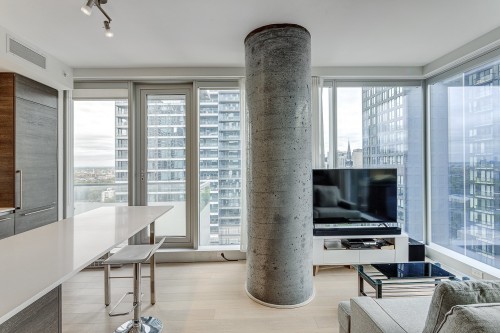 Living Room - 1603-1450 Boul. René-Lévesque O., Montréal (Ville-Marie), QC - Indoor Photo Showing Living Room