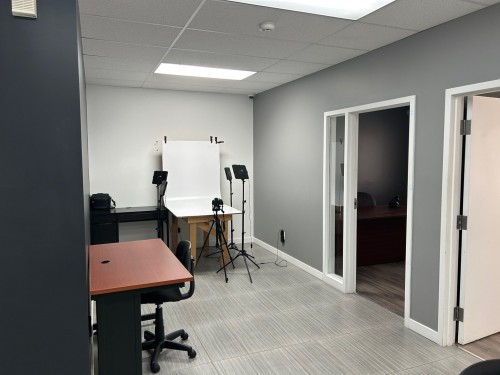Office - 4486A Boul. De La Grande-Allée, Boisbriand, QC - Indoor