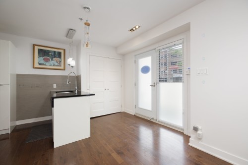 102-3300 Boul. Cavendish  Montréal (Côte-Des-Neiges/Notre-Dame-De-Grâce), QC H4B 2M8