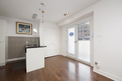 102-3300 Boul. Cavendish  Montréal (Côte-Des-Neiges/Notre-Dame-De-Grâce), QC H4B 2M8