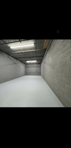 Warehouse - 16800 Rue Charles, Mirabel, QC - Indoor