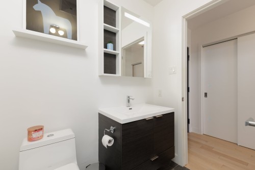 Bathroom - 217-1800 Boul. René-Lévesque O., Montréal (Ville-Marie), QC - Indoor