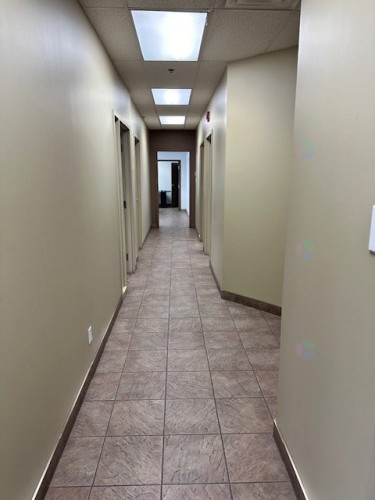 Corridor - 2750 Av. Jacques-Bureau, Laval (Chomedey), QC - Indoor Photo Showing Other Room