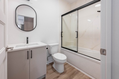 Bathroom - 752 3E Avenue, Montréal (Lachine), QC - Indoor Photo Showing Bathroom
