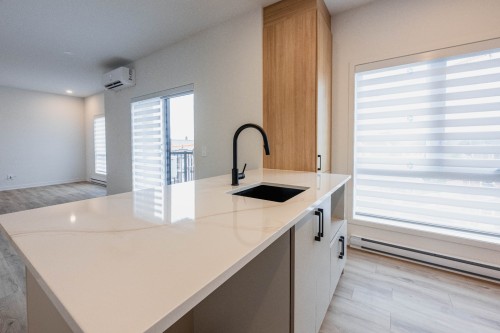 Kitchen - 752 3E Avenue, Montréal (Lachine), QC - Indoor Photo Showing Kitchen