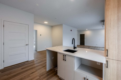 Kitchen - 752 3E Avenue, Montréal (Lachine), QC - Indoor Photo Showing Kitchen