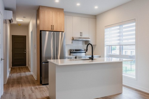 Kitchen - 752 3E Avenue, Montréal (Lachine), QC - Indoor Photo Showing Kitchen With Upgraded Kitchen