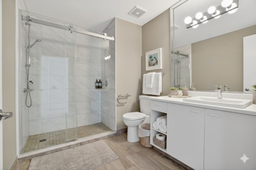 Salle de bains - 301-4190 Boul. St-Jean, Dollard-Des-Ormeaux, QC - Indoor Photo Showing Bathroom