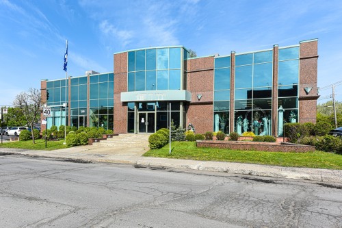 Façade - 203-2499 Rue St-Georges (Lemoyne), Longueuil (Le Vieux-Longueuil), QC - Outdoor