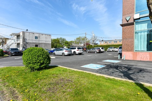 Stationnement - 203-2499 Rue St-Georges (Lemoyne), Longueuil (Le Vieux-Longueuil), QC - Outdoor