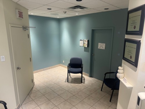 Bureau - 203-2499 Rue St-Georges (Lemoyne), Longueuil (Le Vieux-Longueuil), QC - Indoor Photo Showing Other Room