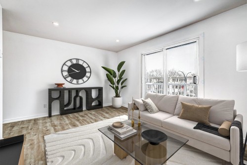 Salon - 8-11600 Boul. Langelier, Montréal (Montréal-Nord), QC - Indoor Photo Showing Living Room