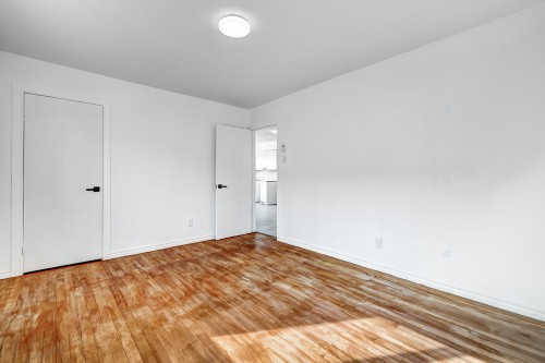 Chambre à coucher - 8-11600 Boul. Langelier, Montréal (Montréal-Nord), QC - Indoor Photo Showing Other Room