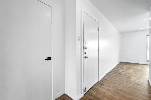 Hall d'entrée/Vestibule - 8-11600 Boul. Langelier, Montréal (Montréal-Nord), QC - Indoor Photo Showing Other Room