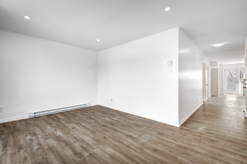 Salon - 8-11600 Boul. Langelier, Montréal (Montréal-Nord), QC - Indoor Photo Showing Other Room