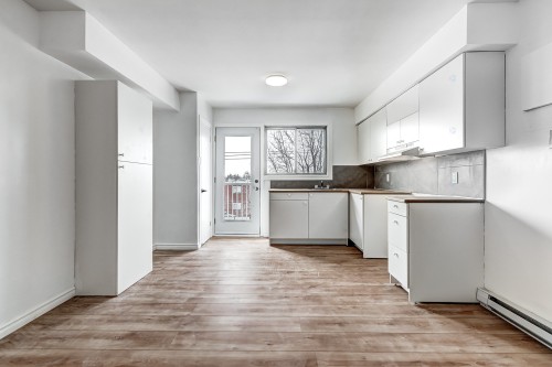 Cuisine - 8-11600 Boul. Langelier, Montréal (Montréal-Nord), QC - Indoor Photo Showing Kitchen