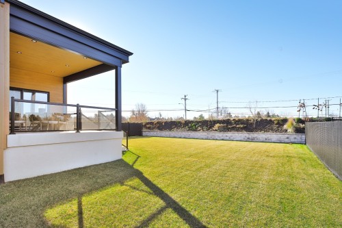 Courtyard - 19 Rue Des Trembles, Saint-Jean-Sur-Richelieu, QC - Outdoor