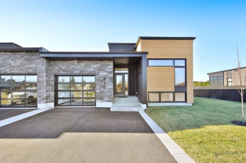 Front of Structure - 19 Rue Des Trembles, Saint-Jean-Sur-Richelieu, QC - Outdoor