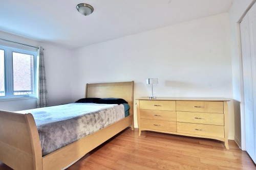 Chambre à coucher principale - 202-2040 Boul. Décarie, Montréal (Côte-Des-Neiges/Notre-Dame-De-Grâce), QC - Indoor Photo Showing Bedroom