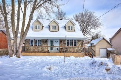 1417 Rue Beauchamp  Mascouche, QC J7L 1V9