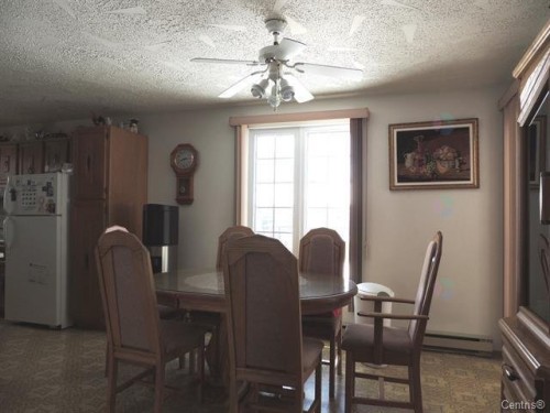 Salle à manger - 11 Rue Léonard S., Béarn, QC - Indoor Photo Showing Dining Room
