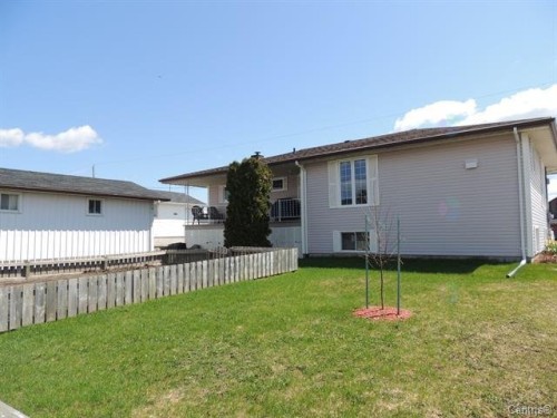 Cour - 11 Rue Léonard S., Béarn, QC - Outdoor