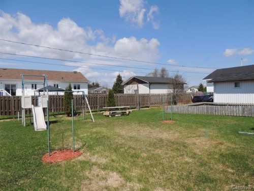 Cour - 11 Rue Léonard S., Béarn, QC - Outdoor