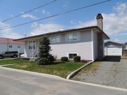 Façade - 11 Rue Léonard S., Béarn, QC - Outdoor