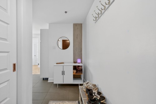 Hall d'entrée/Vestibule - 806-1045 Rue Wellington, Montréal (Le Sud-Ouest), QC - Indoor Photo Showing Other Room