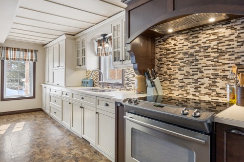 Cuisine - 29 Rue Du Couvent, Saint-Simon, QC - Indoor Photo Showing Kitchen With Double Sink