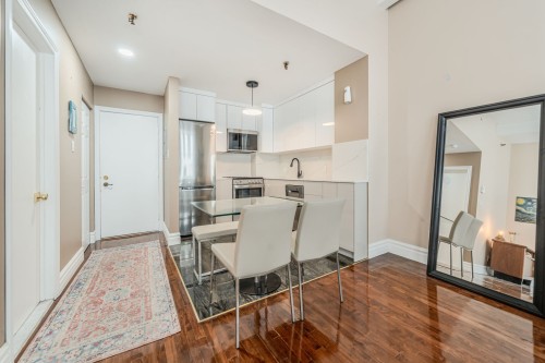 Cuisine - 203-204 Rue De L'Hôpital, Montréal (Ville-Marie), QC - Indoor