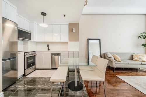 Cuisinette - 203-204 Rue De L'Hôpital, Montréal (Ville-Marie), QC - Indoor Photo Showing Kitchen