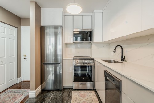 Cuisine - 203-204 Rue De L'Hôpital, Montréal (Ville-Marie), QC - Indoor Photo Showing Kitchen With Upgraded Kitchen