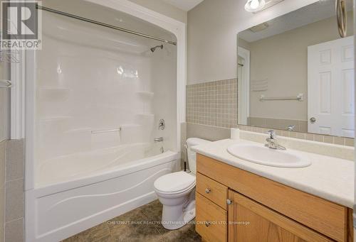 404 Tealby Crescent, Waterloo, ON - Indoor Photo Showing Bathroom