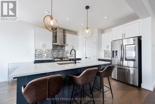 2187 Ironwood Road, London South (South K), ON - Indoor Photo Showing Kitchen With Upgraded Kitchen