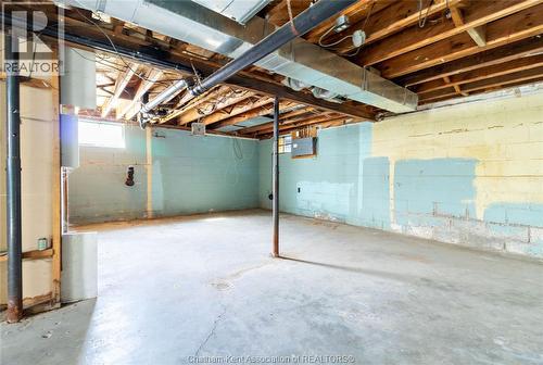 24 Simonton Drive, Chatham, ON 