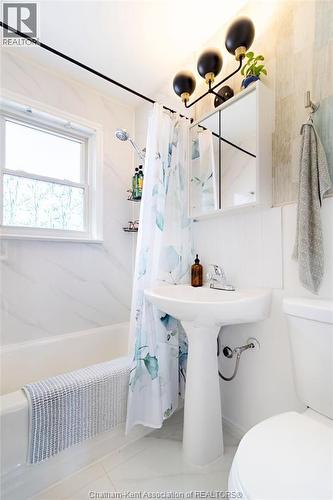 24 Simonton Drive, Chatham, ON 