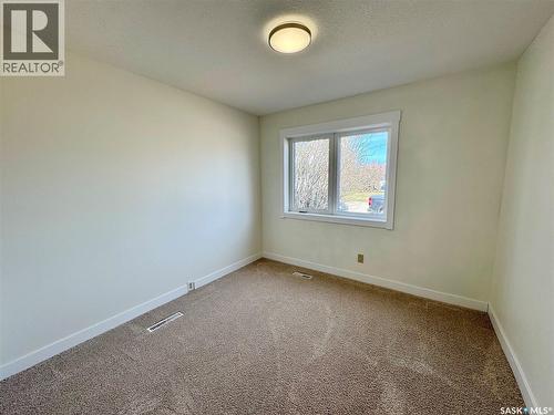 211 9Th Street E, Prince Albert, SK - Indoor Photo Showing Other Room