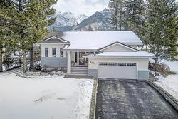5132 Riverview Crescent  Fairmont Hot Springs, BC V0B 1L1