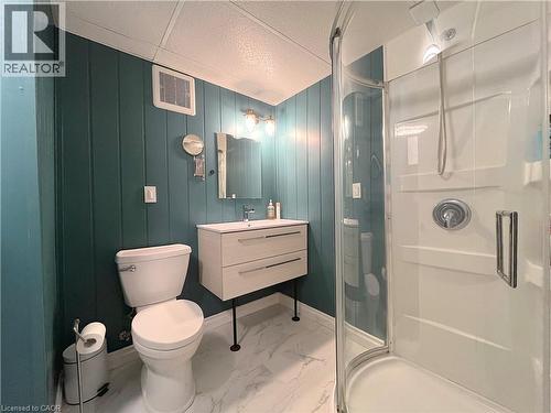 104 Cindy Avenue, Cambridge, ON - Indoor Photo Showing Bathroom