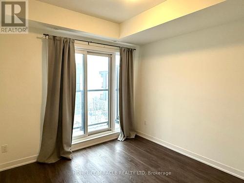 924 - 2 Steckley House Lane, Richmond Hill, ON - Indoor Photo Showing Other Room