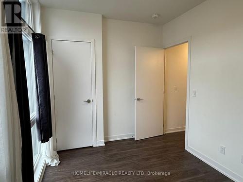 924 - 2 Steckley House Lane, Richmond Hill, ON - Indoor Photo Showing Other Room