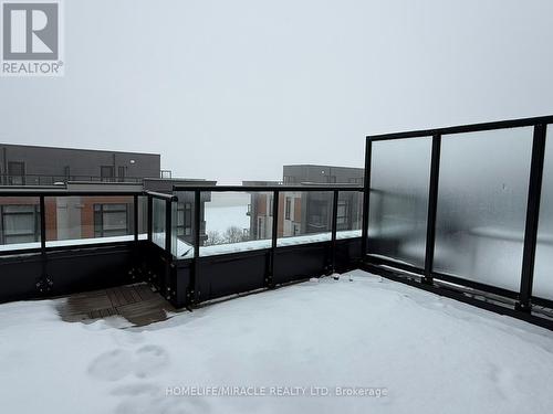 924 - 2 Steckley House Lane, Richmond Hill, ON - Outdoor