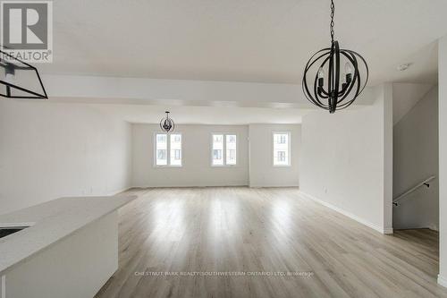37 - 435 Callaway Road, London North, ON - Indoor Photo Showing Other Room