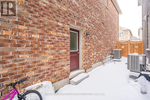 21 Souter Drive, Whitby, ON - Outdoor