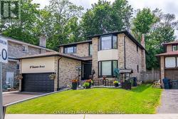 87 BONACRES AVENUE  Toronto, ON M1C 3B8