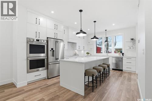 1137 13Th Street E, Saskatoon, SK - Indoor Photo Showing Kitchen With Upgraded Kitchen